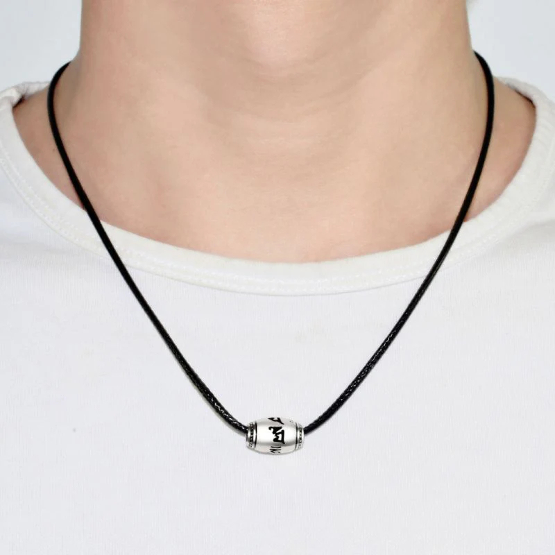 Elegant Tibetan Buddhist Necklace - Mantra for Good Luck