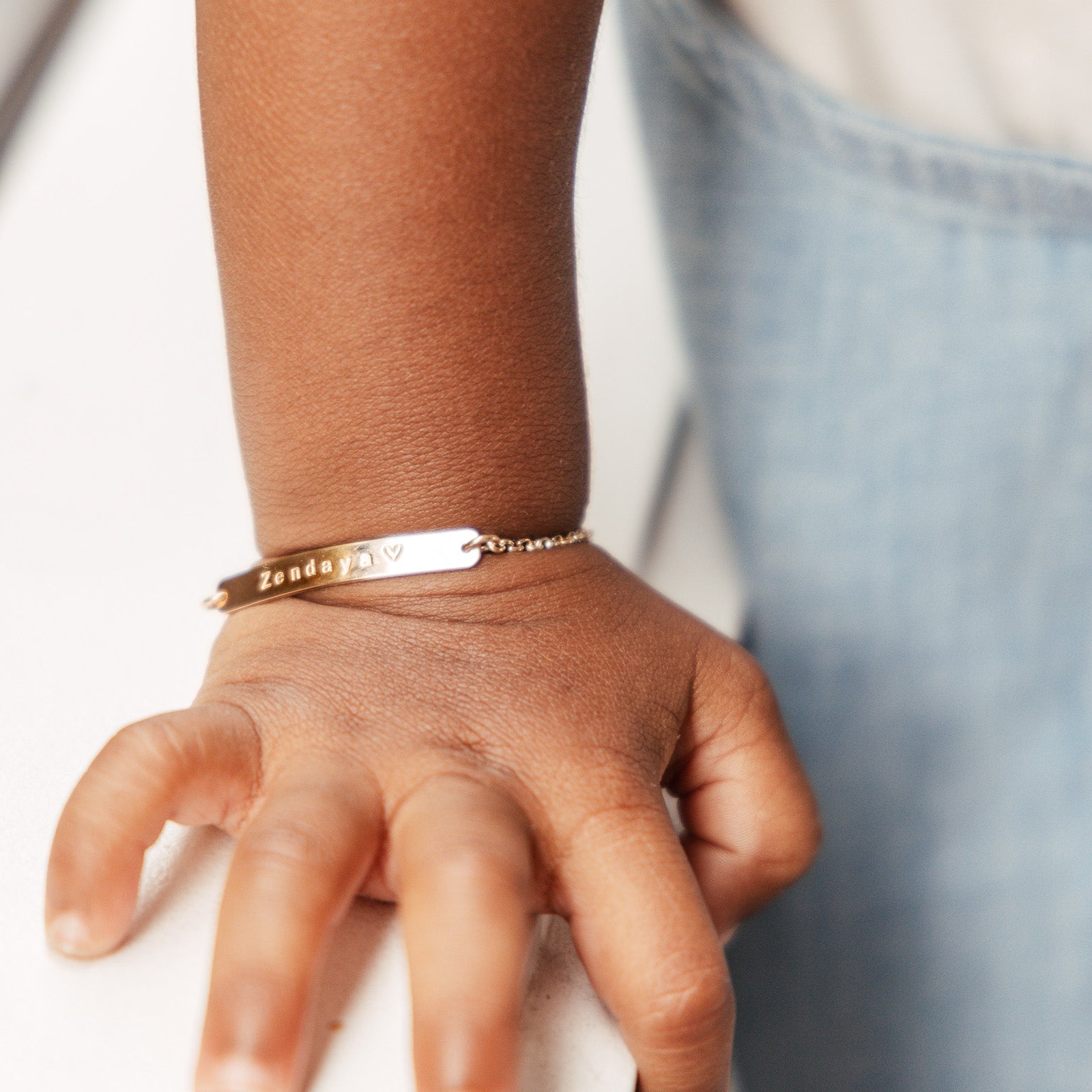 Mini Isla • Skinny Bar Bracelet