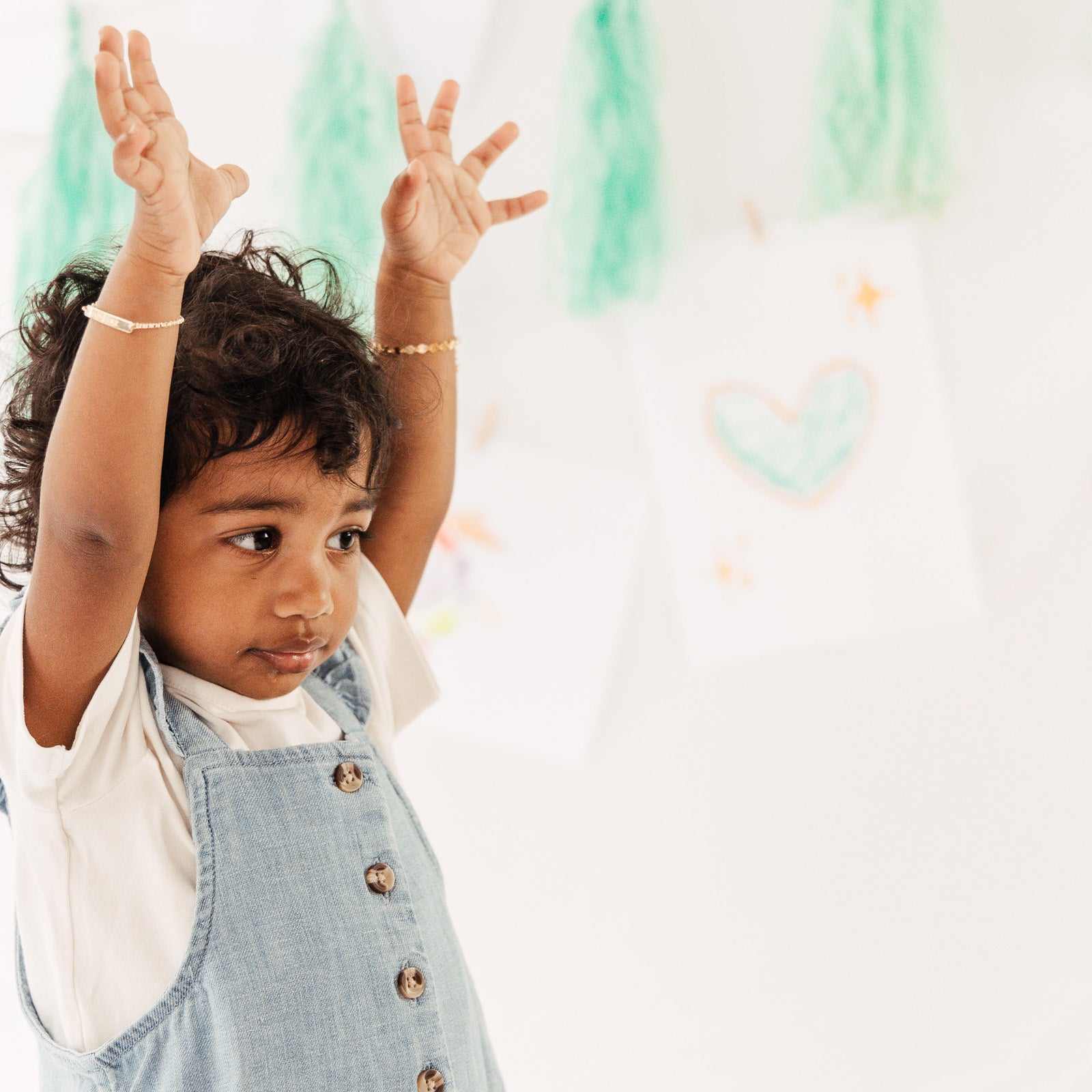 Mini Isla • Skinny Bar Bracelet