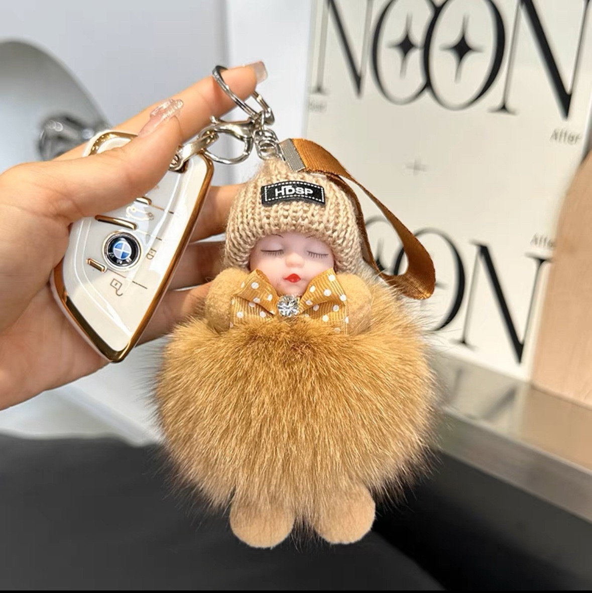 Outfit 101 【Fox Fur】Cute Plush Fox Keychain - Car & Schoolbag Hanging Ornament | Couple Gift Plush Doll Decor