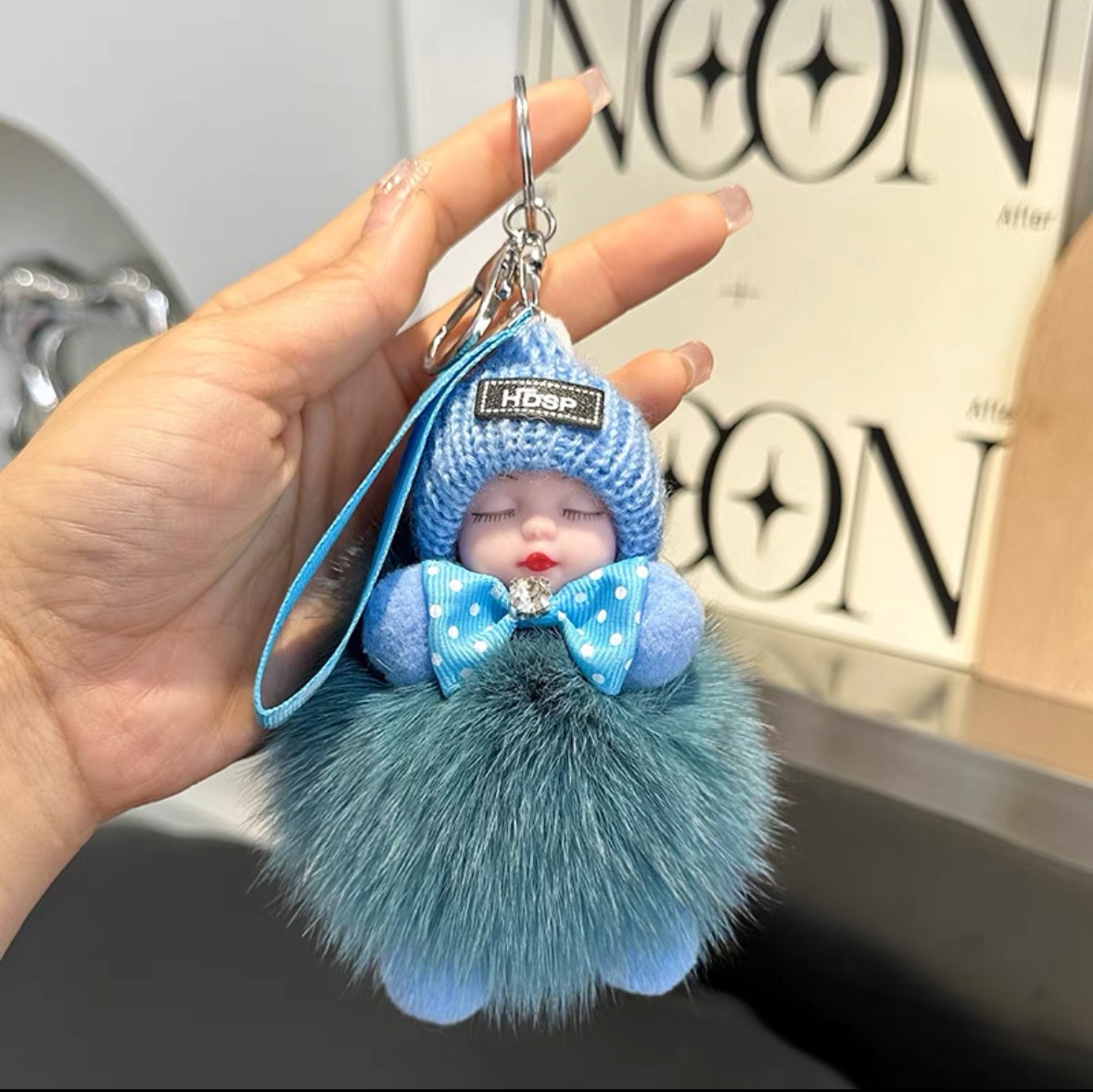 Outfit 101 【Fox Fur】Cute Plush Fox Keychain - Car & Schoolbag Hanging Ornament | Couple Gift Plush Doll Decor