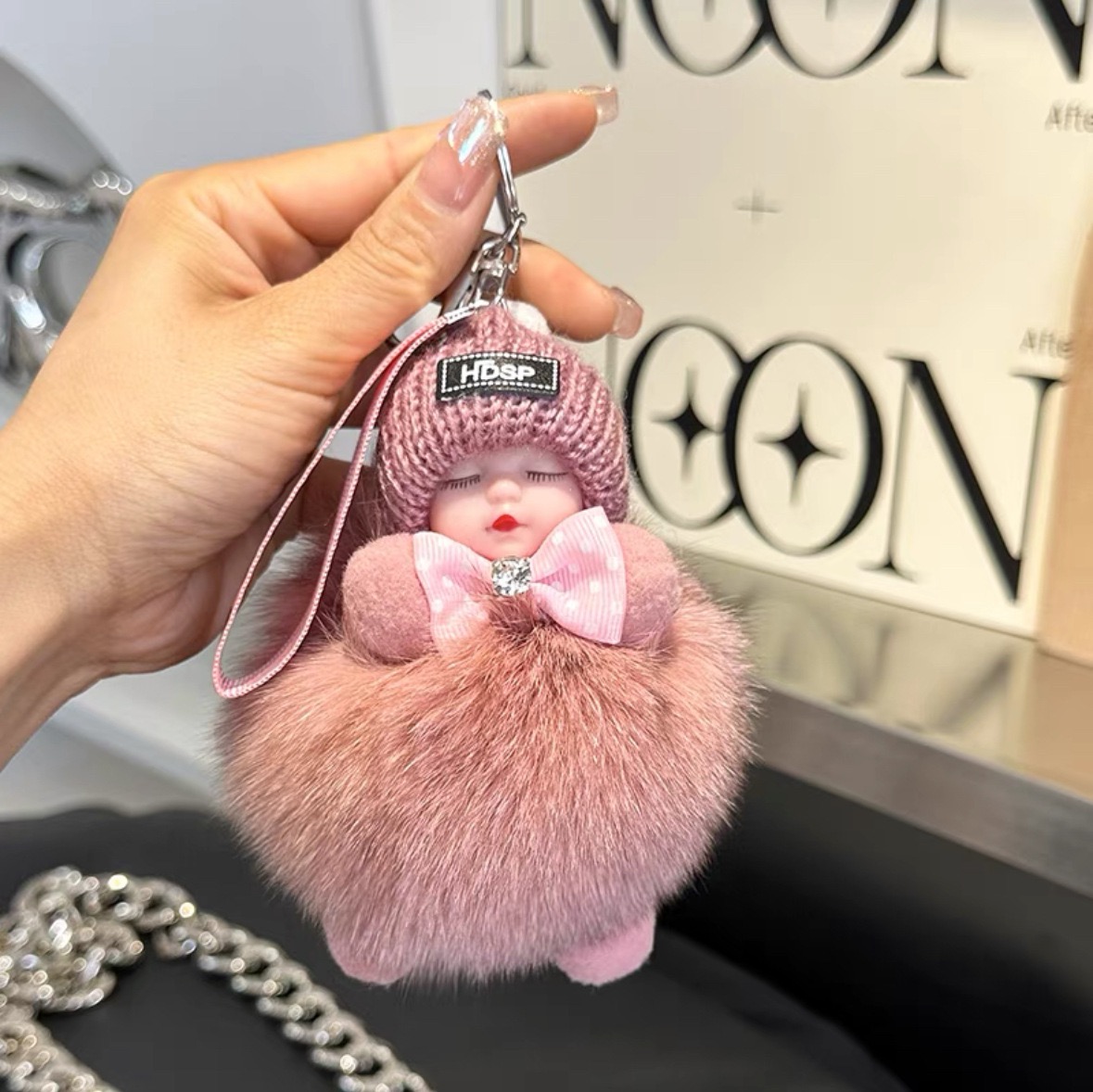 Outfit 101 【Fox Fur】Cute Plush Fox Keychain - Car & Schoolbag Hanging Ornament | Couple Gift Plush Doll Decor