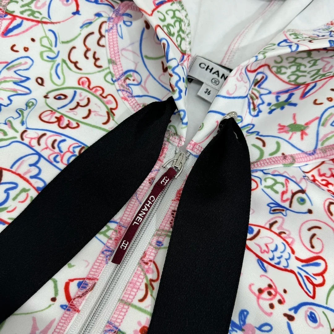 CHANE25SS Graffiti Print Hooded Swimsuit