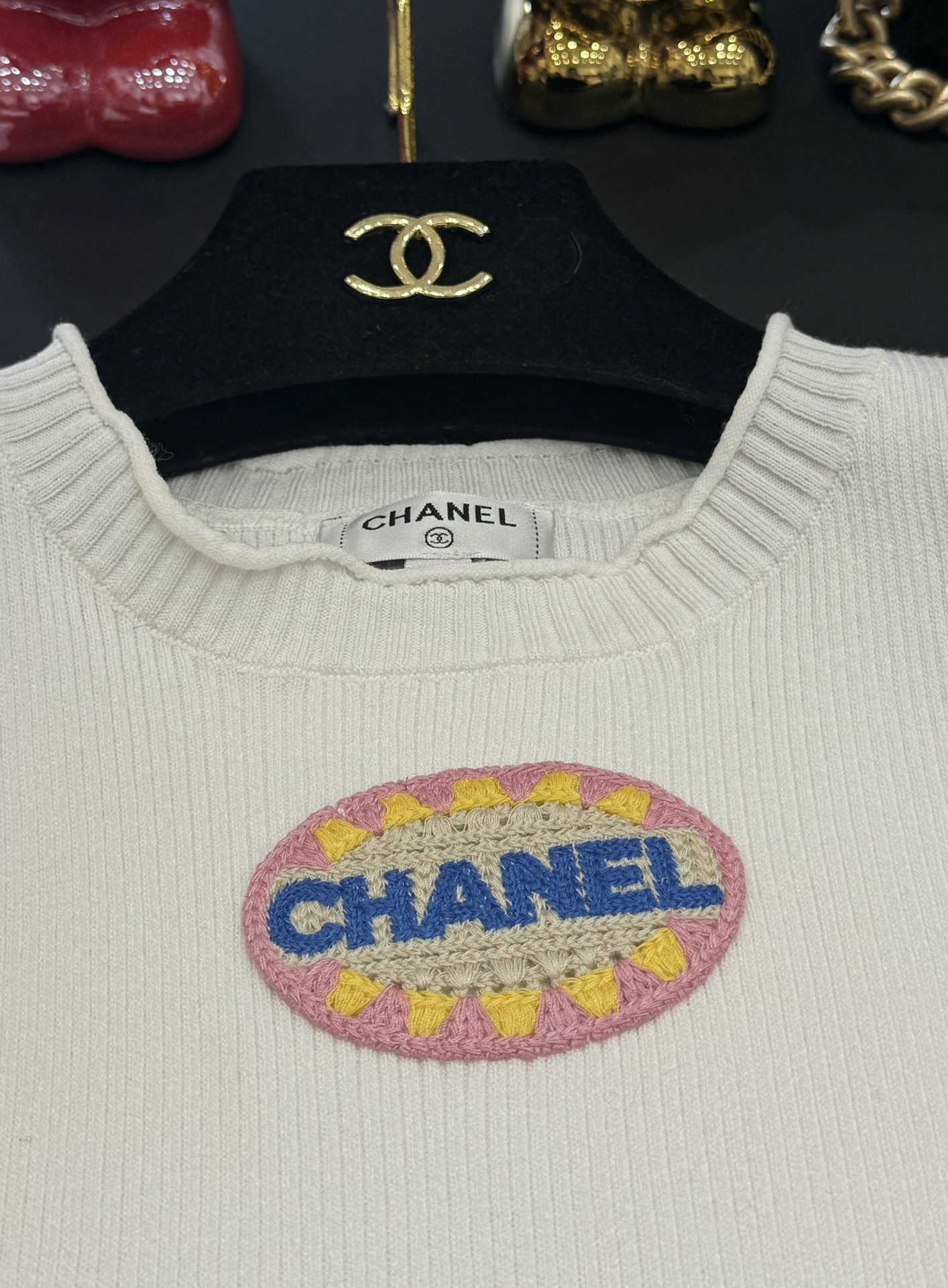 CHANE25SS Embroidered Logo Knit Short Sleeve