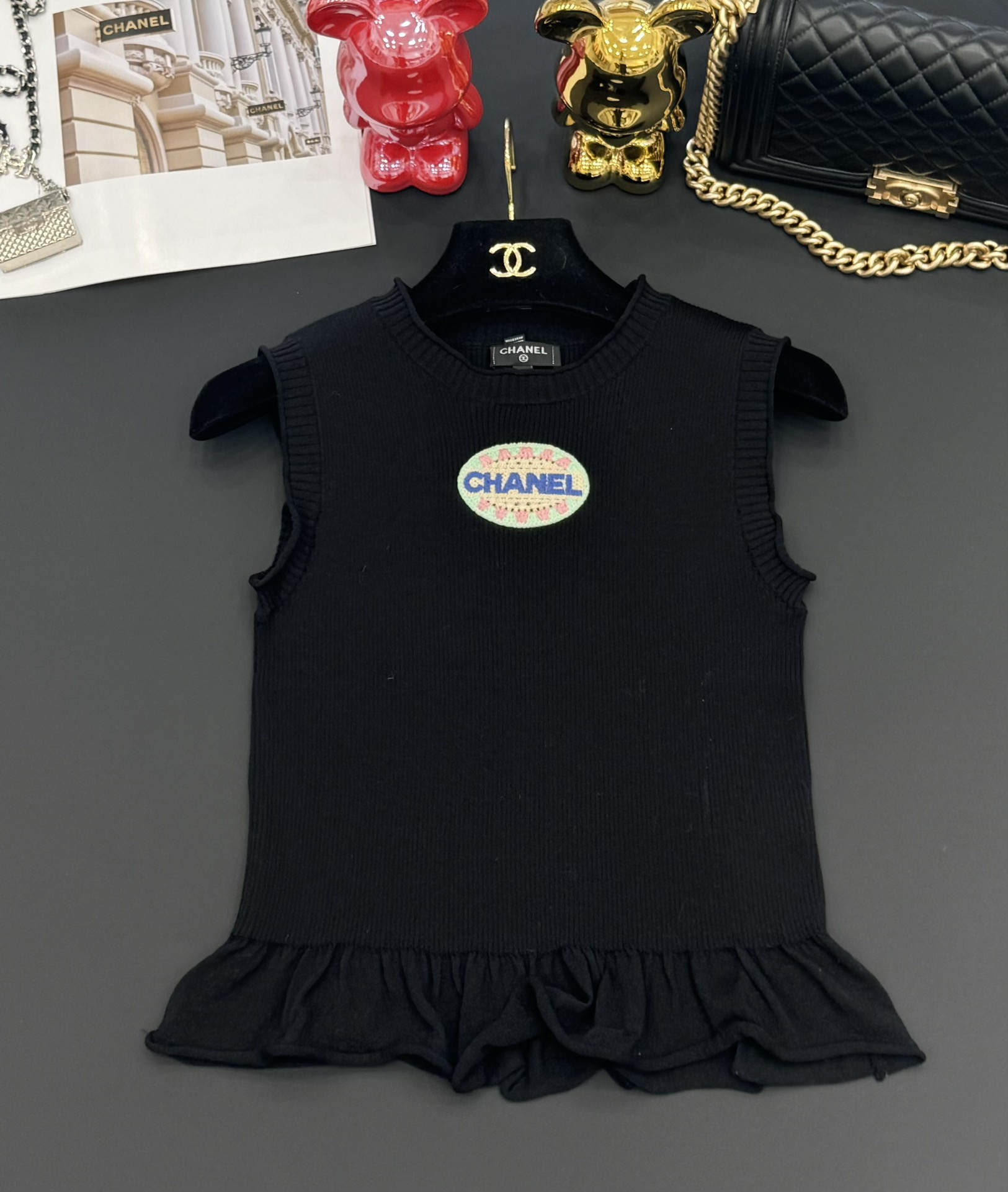 CHANE25SS Embroidered Logo Knit Short Sleeve