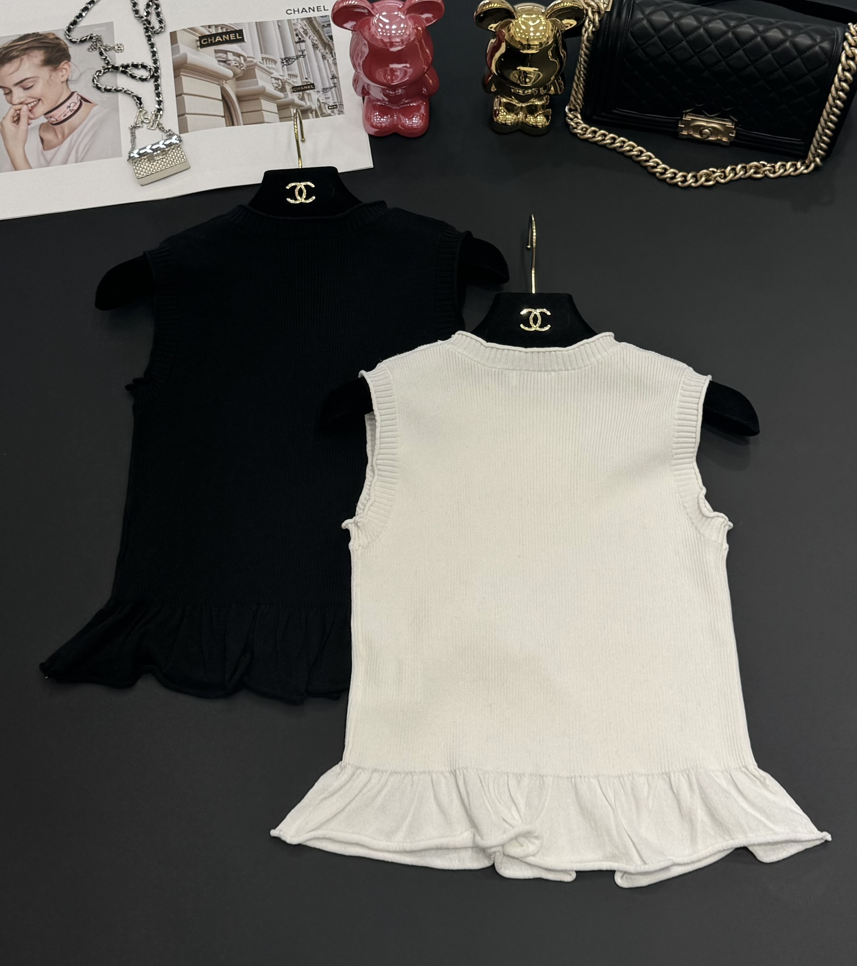 CHANE25SS Embroidered Logo Knit Short Sleeve