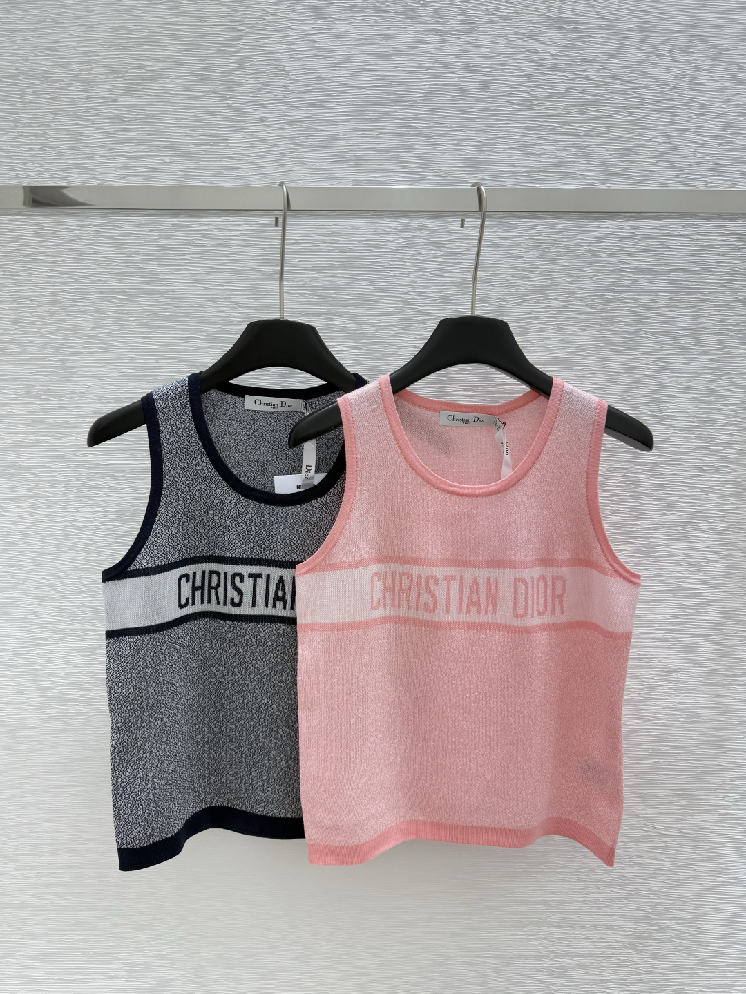 DIO25SS Crew Neck Colour Block Letter Knit Vest