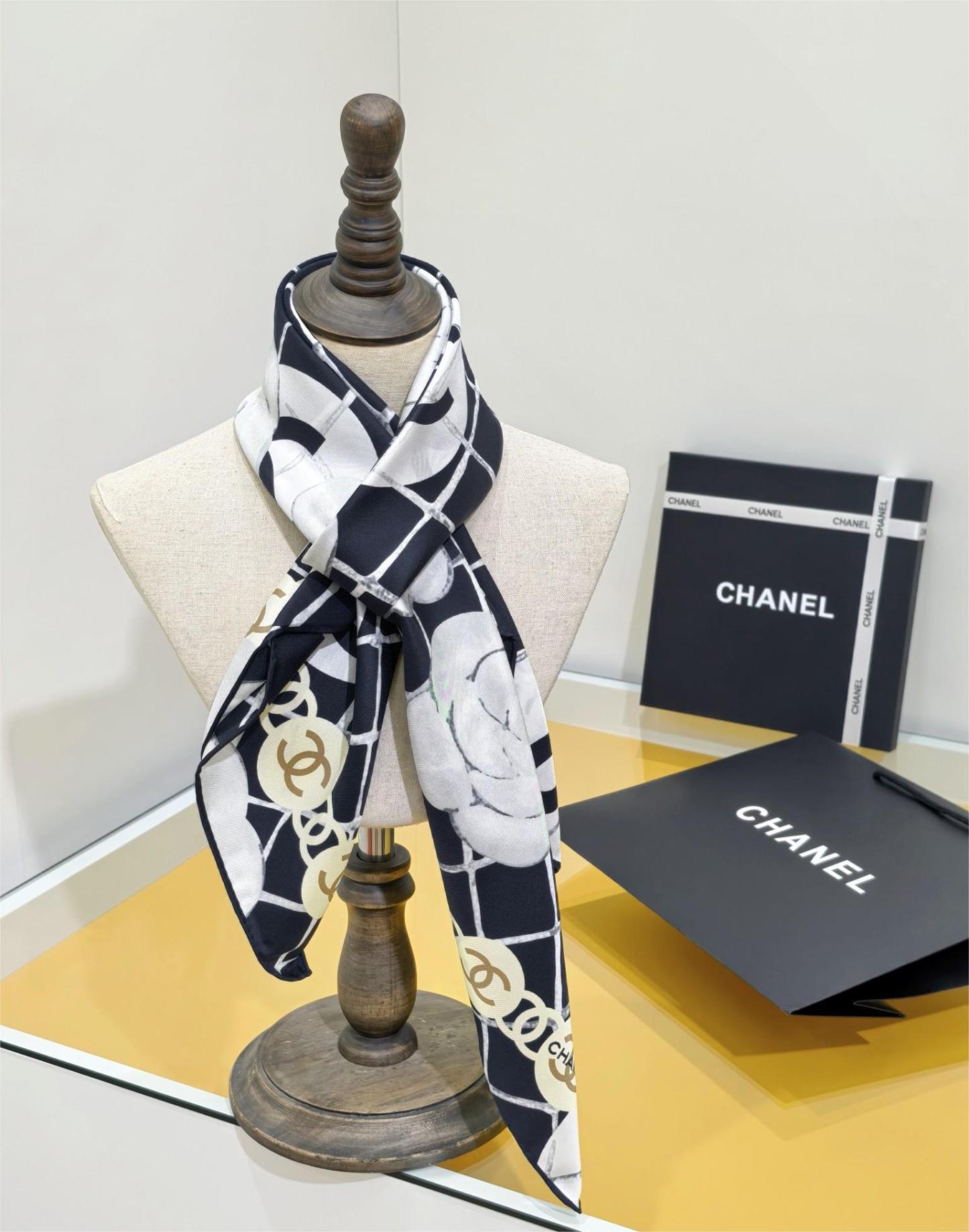 CHANE90x90cm Camellia Twill Silk Square Scarf