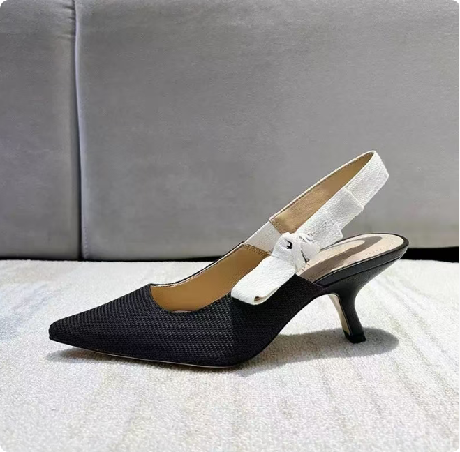 DD Elegant and Fashionable High Heels