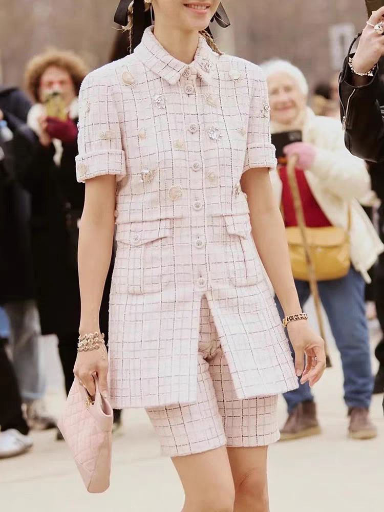 CC Short-Sleeve Dress in Elegant Wool Tweed