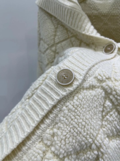 DIO White Rattan Check Navy Collar Cardigan