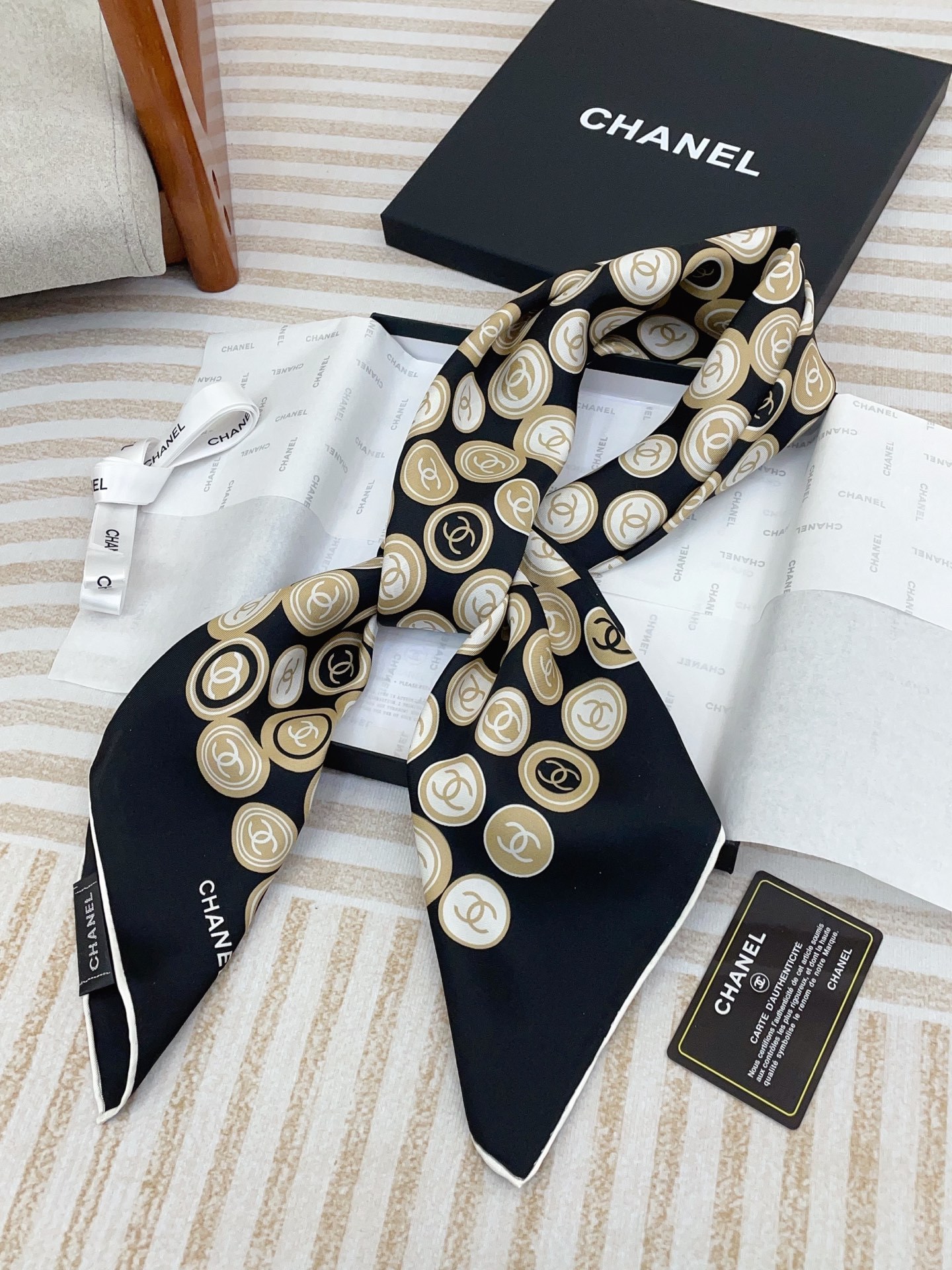 CHANE Colour Block 90x90cm Twill Silk Square Scarf