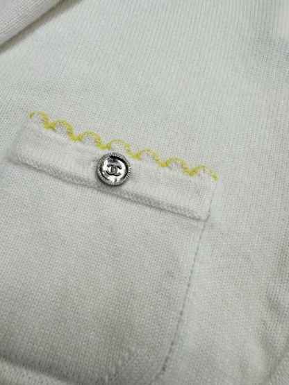 CHANE25SS Wave Trimmed Cashmere Cardigan