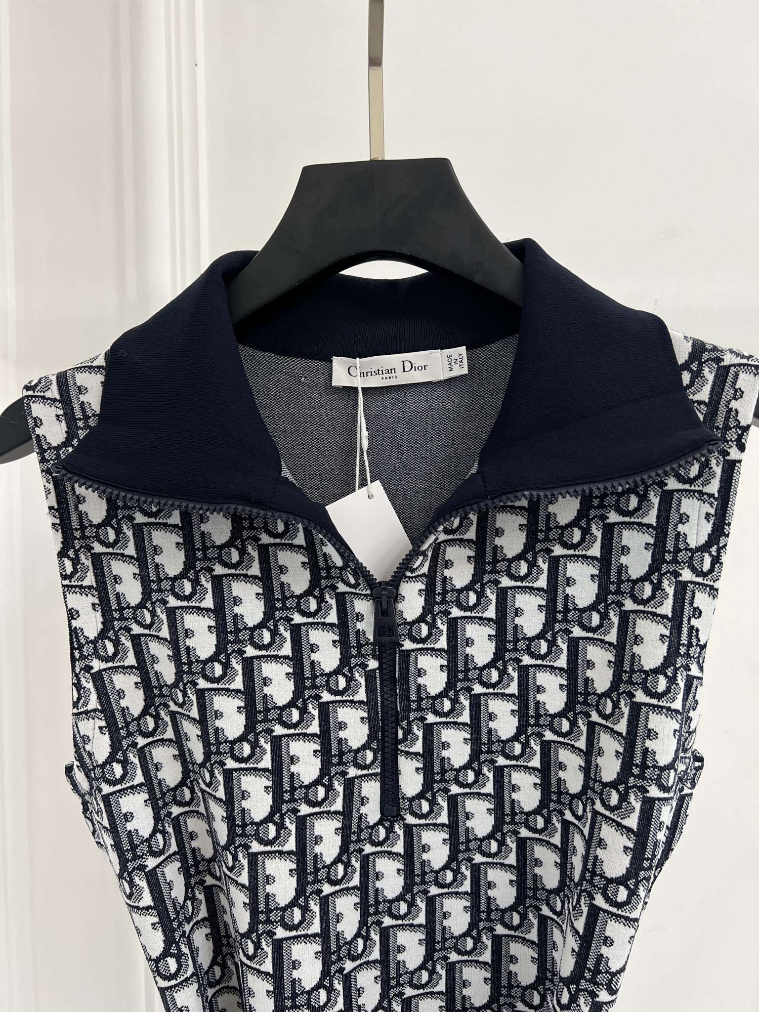 DIO Monogrammed Ribbed Neck Sleeveless Dress