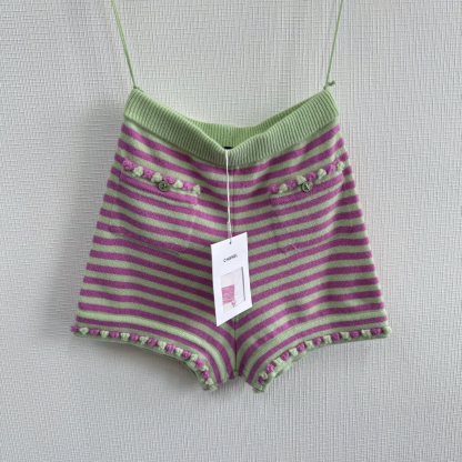 CHANE25SS pearl chain cashmere shorts