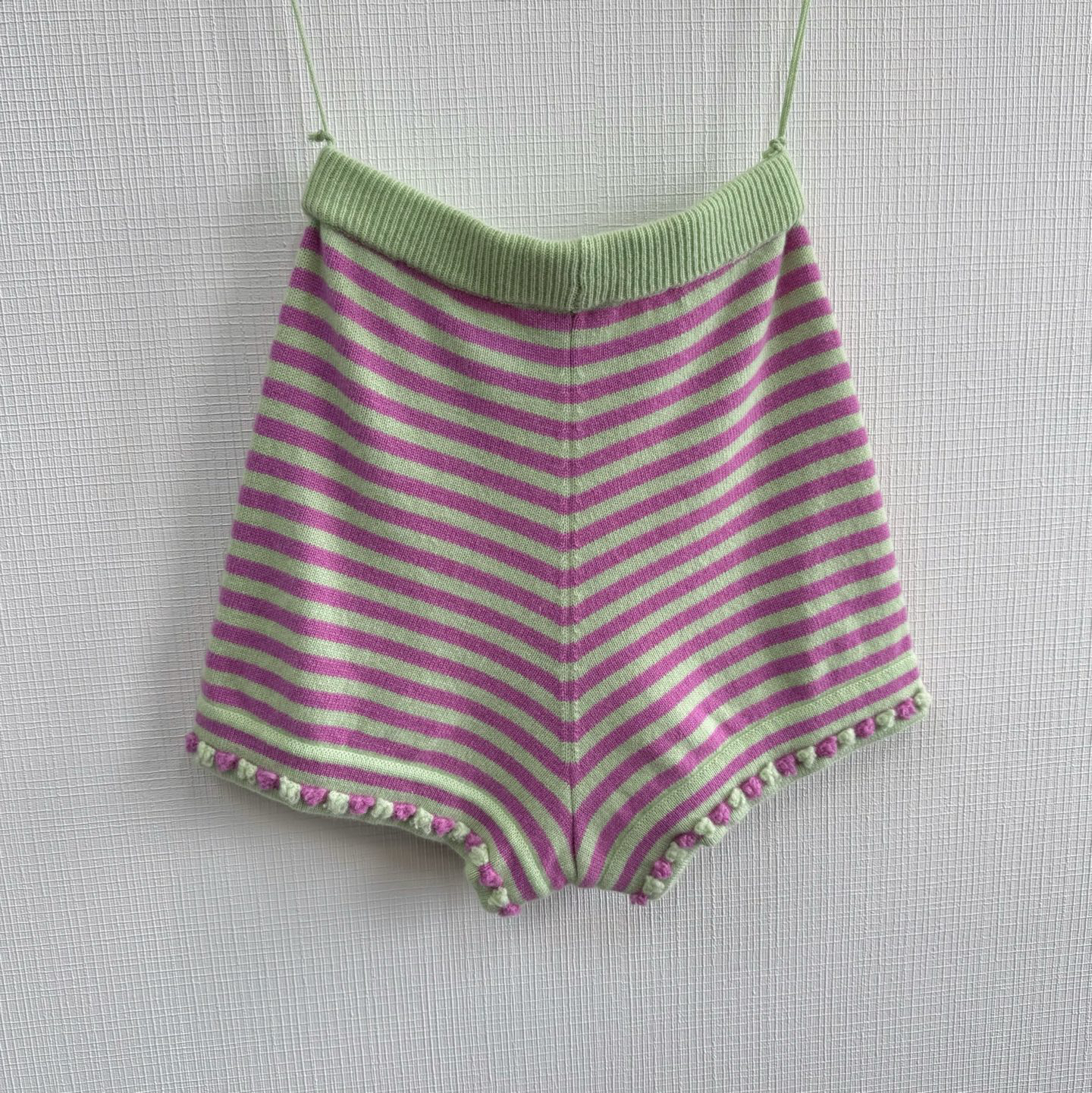 CHANE25SS pearl chain cashmere shorts