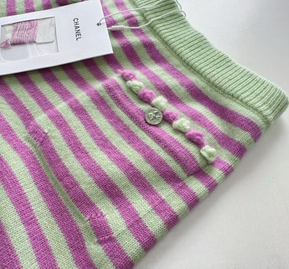 CHANE25SS pearl chain cashmere shorts