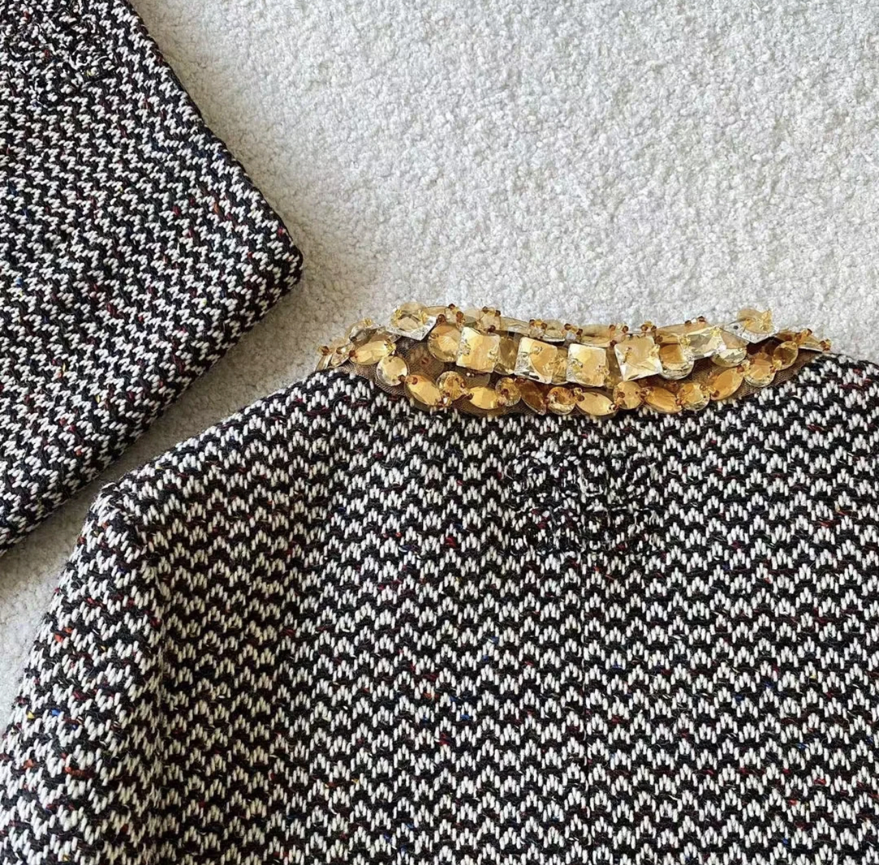 MM Golden sequin woolen short jacket