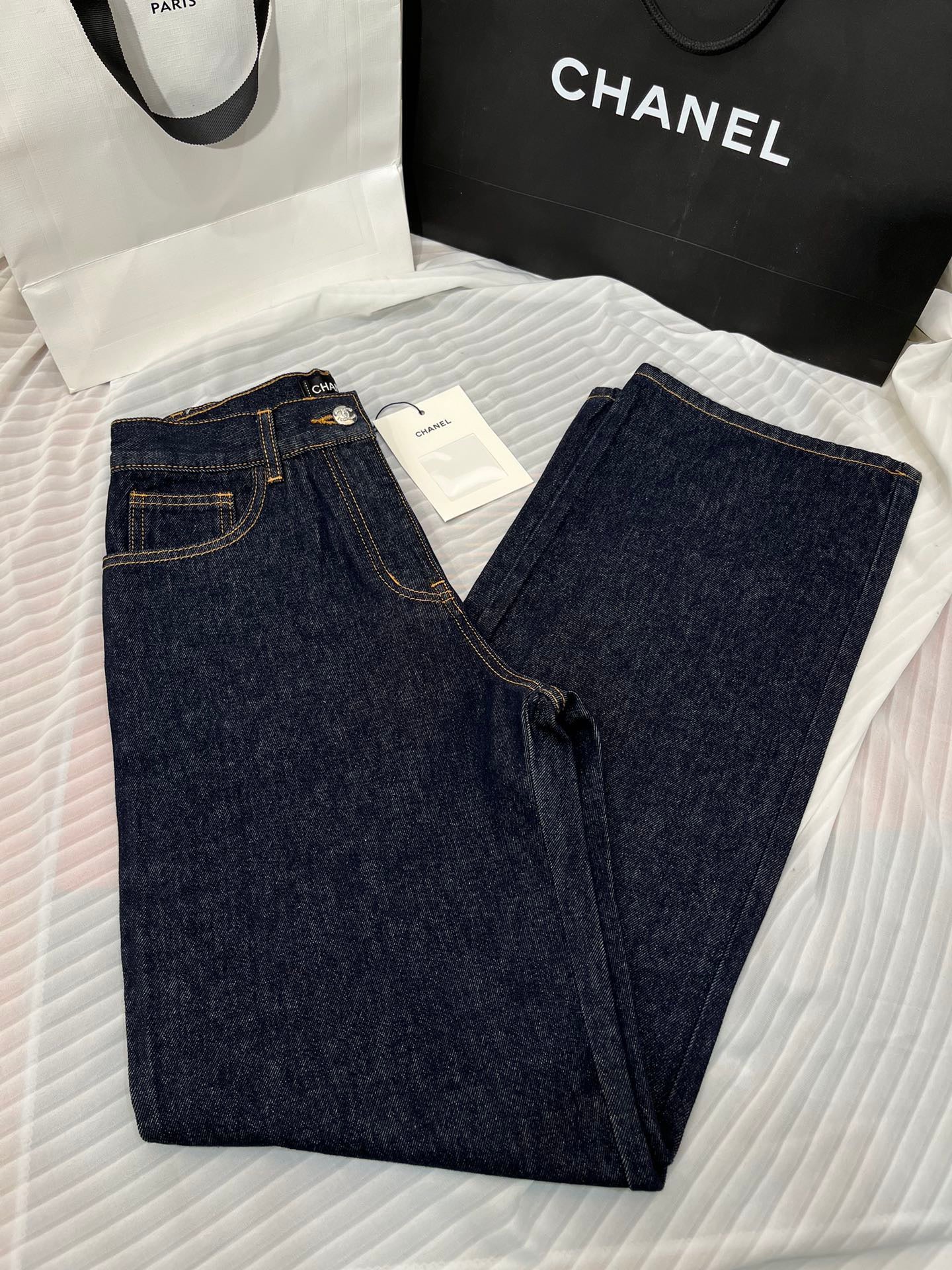 CHNEL DARK denim jeans