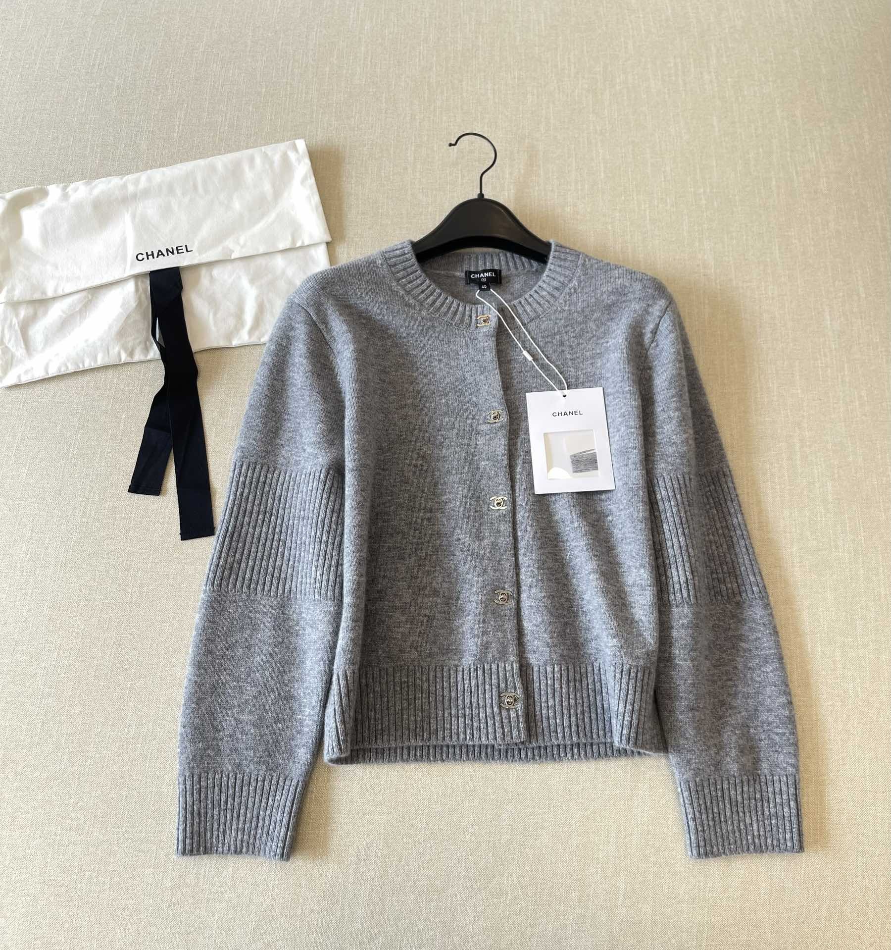 CC Exquisite button knit cardigan(High-top gray)