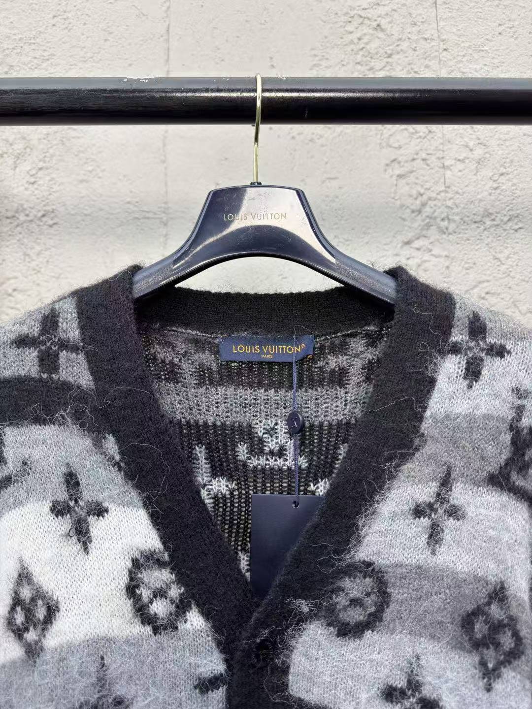 25SS 1VMohair cardigan