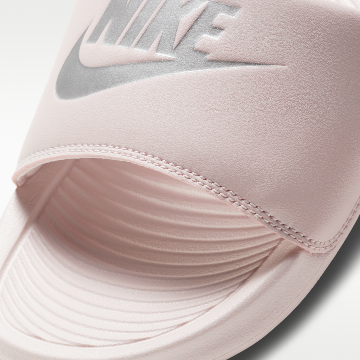 Nike Victori One - Barely Rose/Barely Rose/Metallic Silver - 6