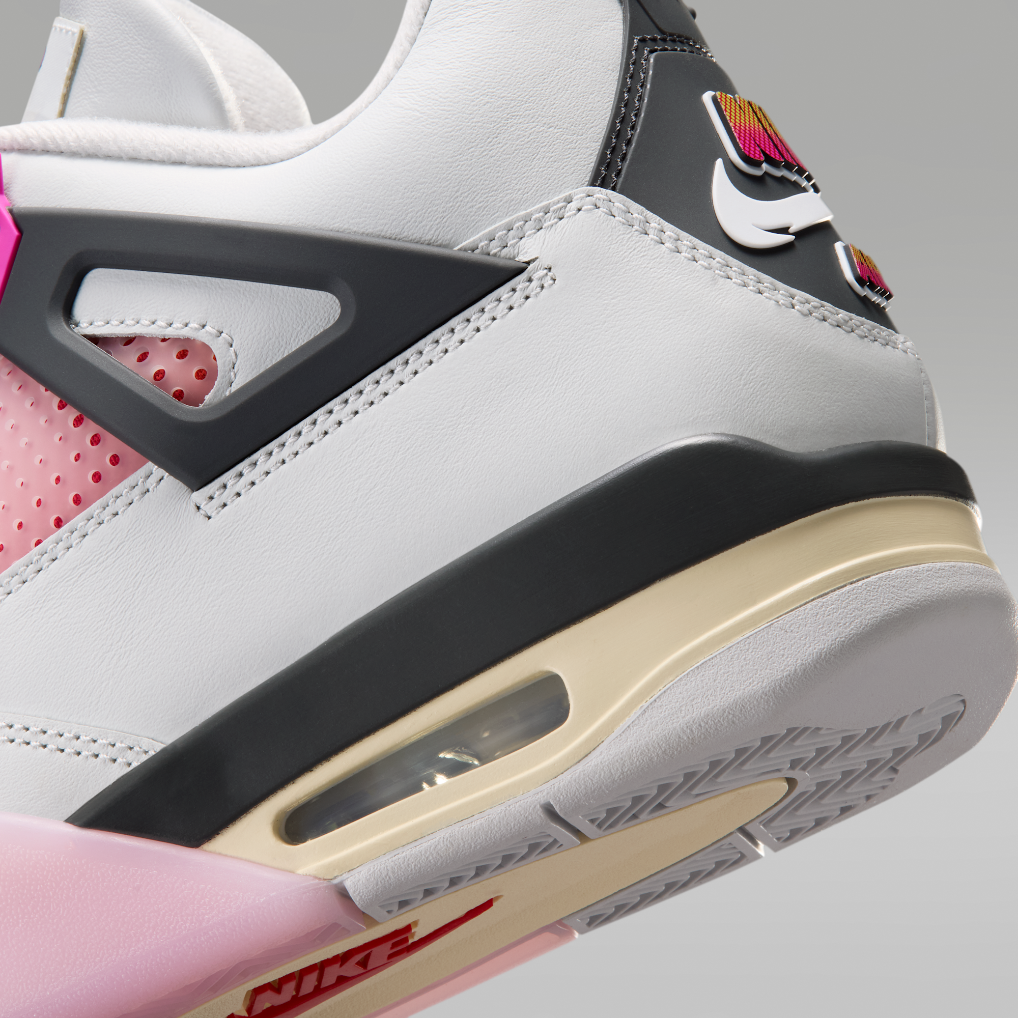 Air Jordan 4 Retro "Comic" - Off White/Anthracite/Fire Pink - 8
