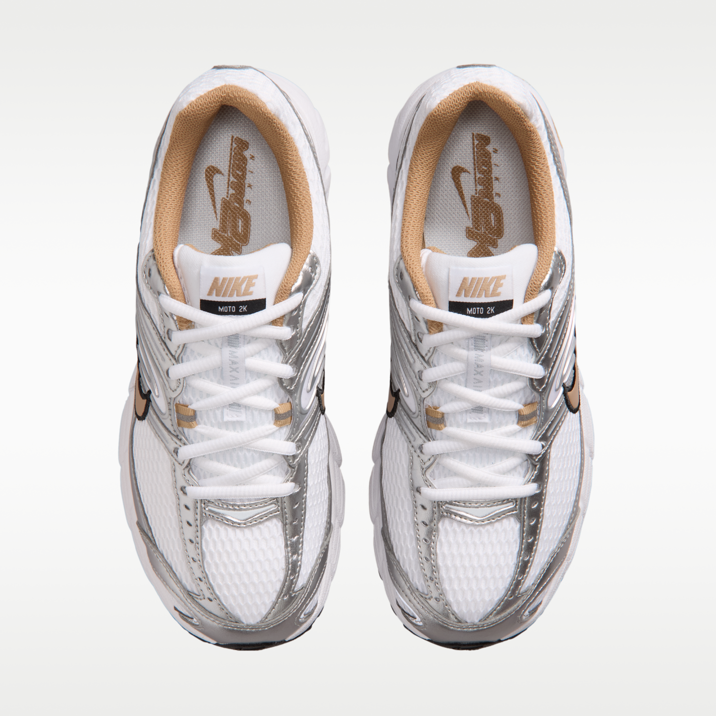 Nike Air Max Moto 2K - Λευκό/Metallic Silver/Μαύρο/British Khaki - 4