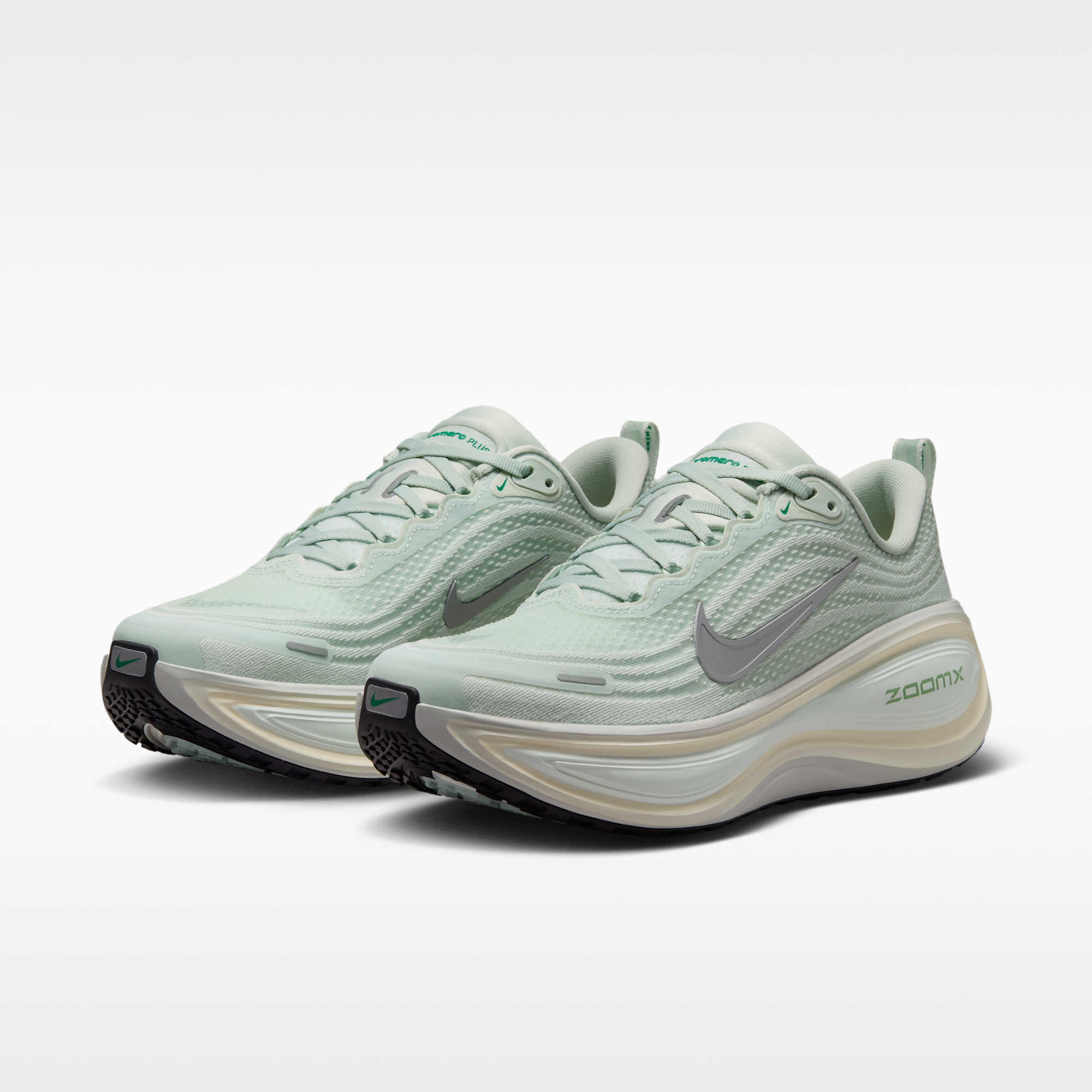 Nike Vomero Plus - Light Silver/Barely Green/Sea Glass/Metallic Silver - 5