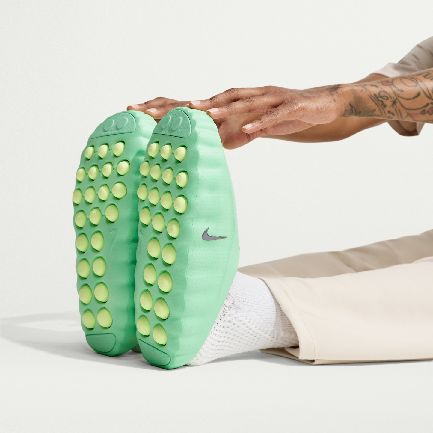Nike Mind 001 - Cucumber Calm/Μαύρο/Barely Volt - 8