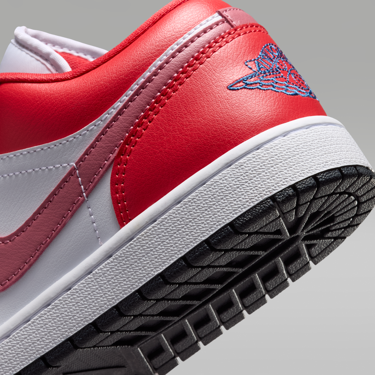 Air Jordan 1 Low - Track Red/Λευκό/Desert Berry/True Blue - 8