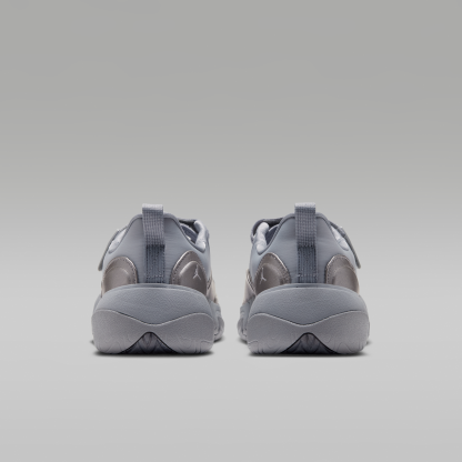 Jordan Pointe - Metallic Silver/Smoke Grey/Photon Dust - 6