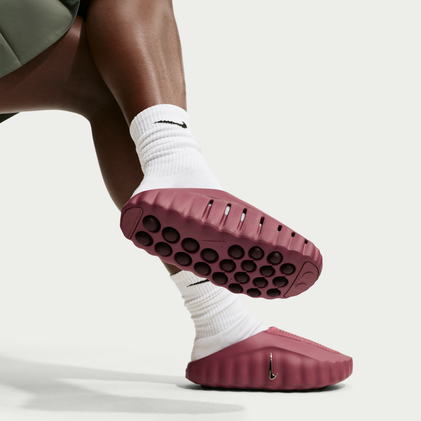 Nike Mind 001 - Pink Smoke/Mystic Dates/Light Magenta/Metallic Silver - 8
