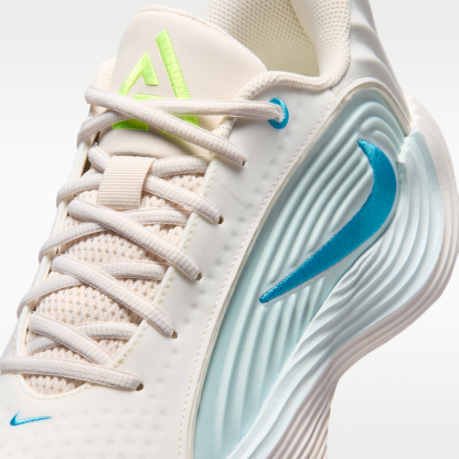 Giannis Immortality 5 - Sail/Glacier Blue/Chalk/Light Current Blue - 7