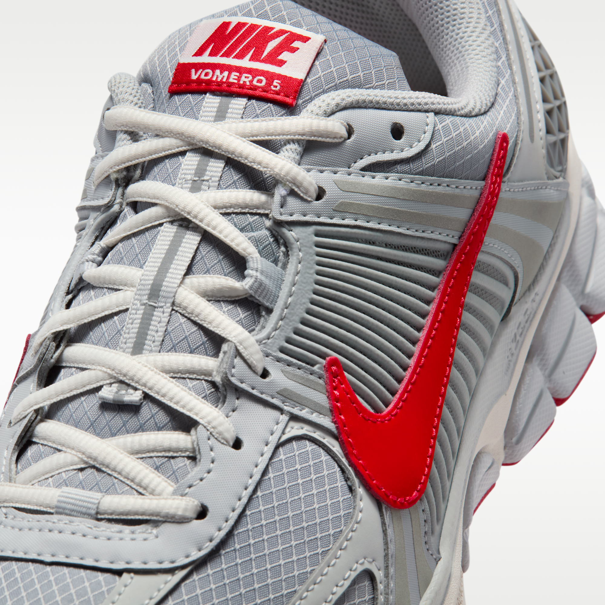 Nike Zoom Vomero 5 - Grey Fog/Particle Grey/Phantom/University Red - 7
