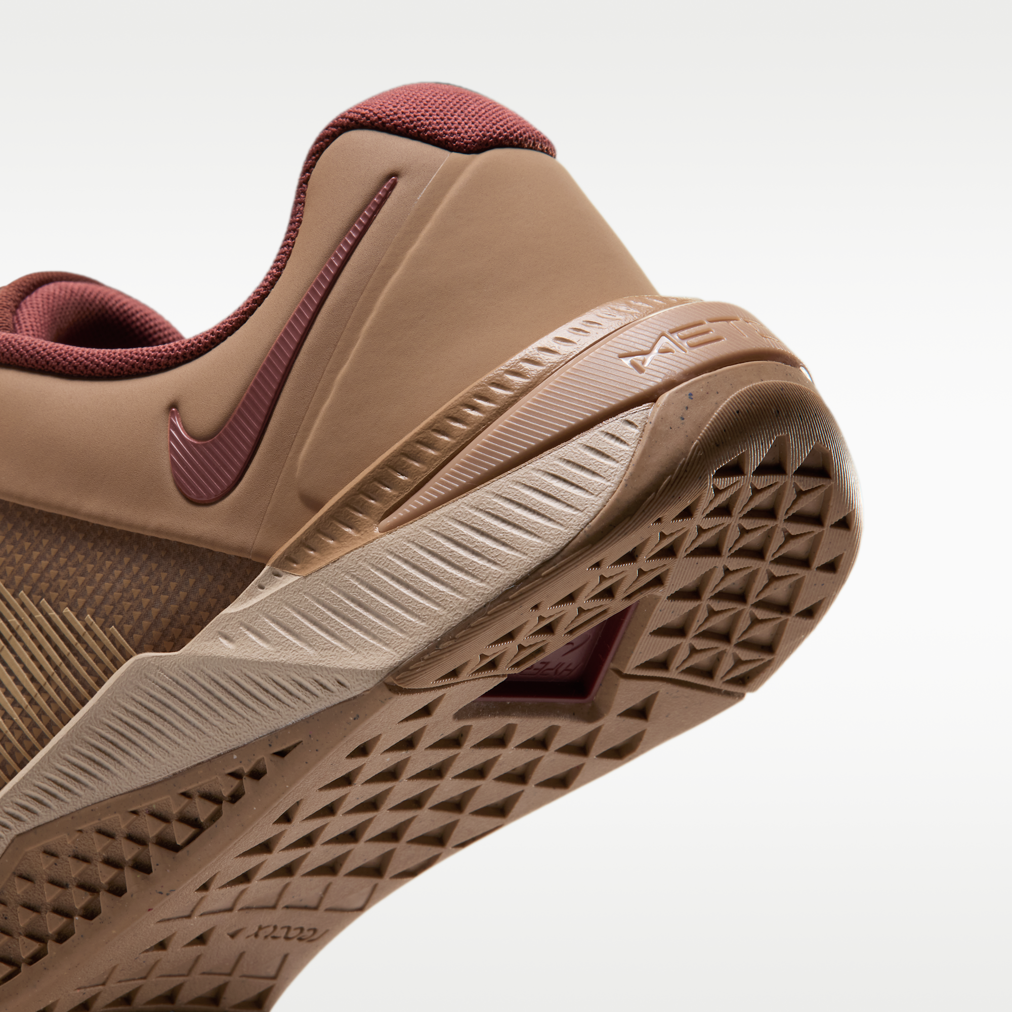 Nike Metcon 10 - Linen/British Khaki/Coconut Milk/Light Boulder - 8