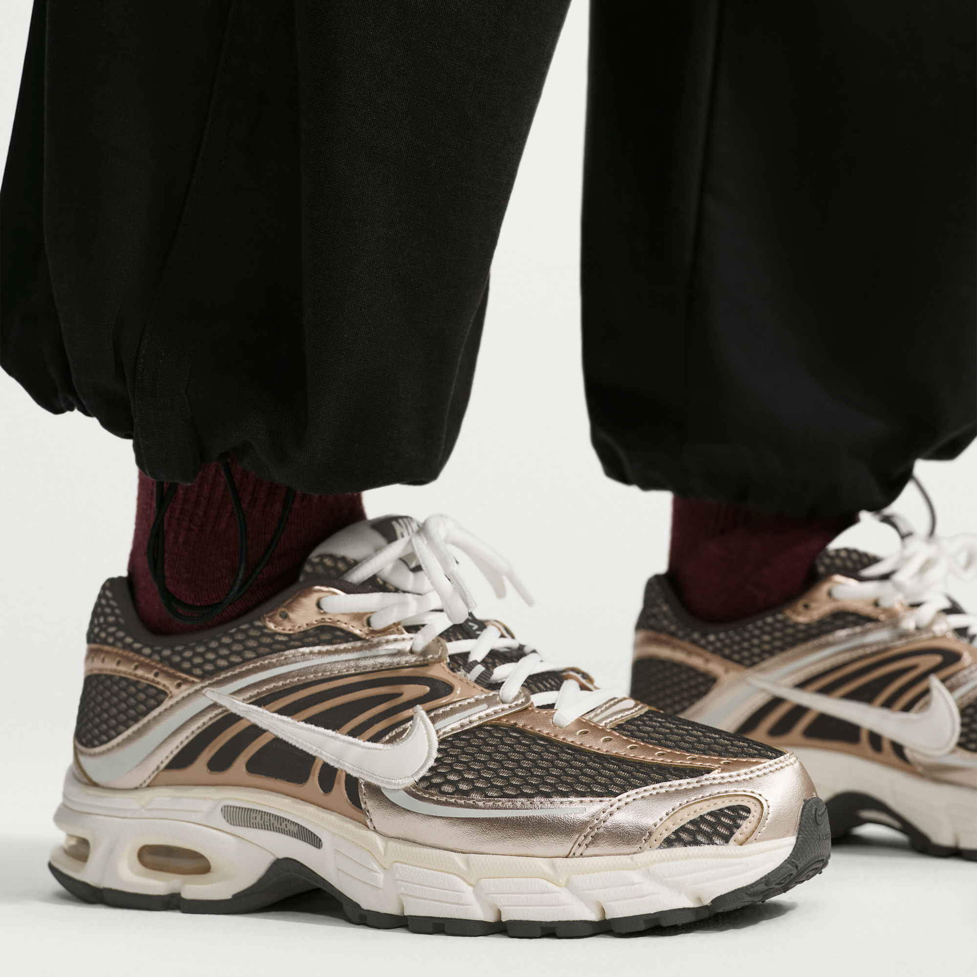 Nike Air Max Moto 2K - Sanddrift/Off Noir/Pale Ivory/Sail - 9