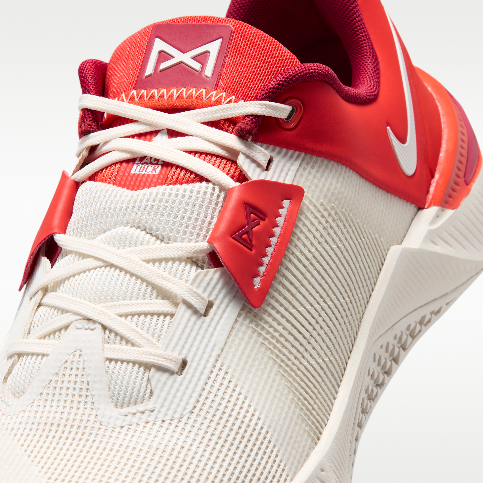 Nike Metcon 10 - Picante Red/Tough Red/Light Orewood Brown/Phantom - 9