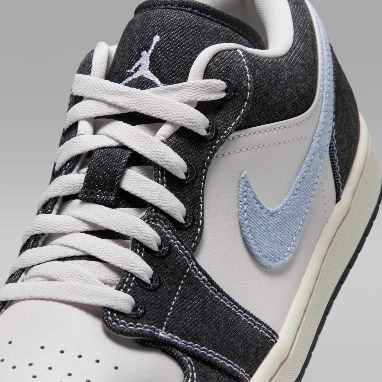 Air Jordan 1 Low SE - Phantom/Coconut Milk/Μαύρο/Light Armory Blue - 7