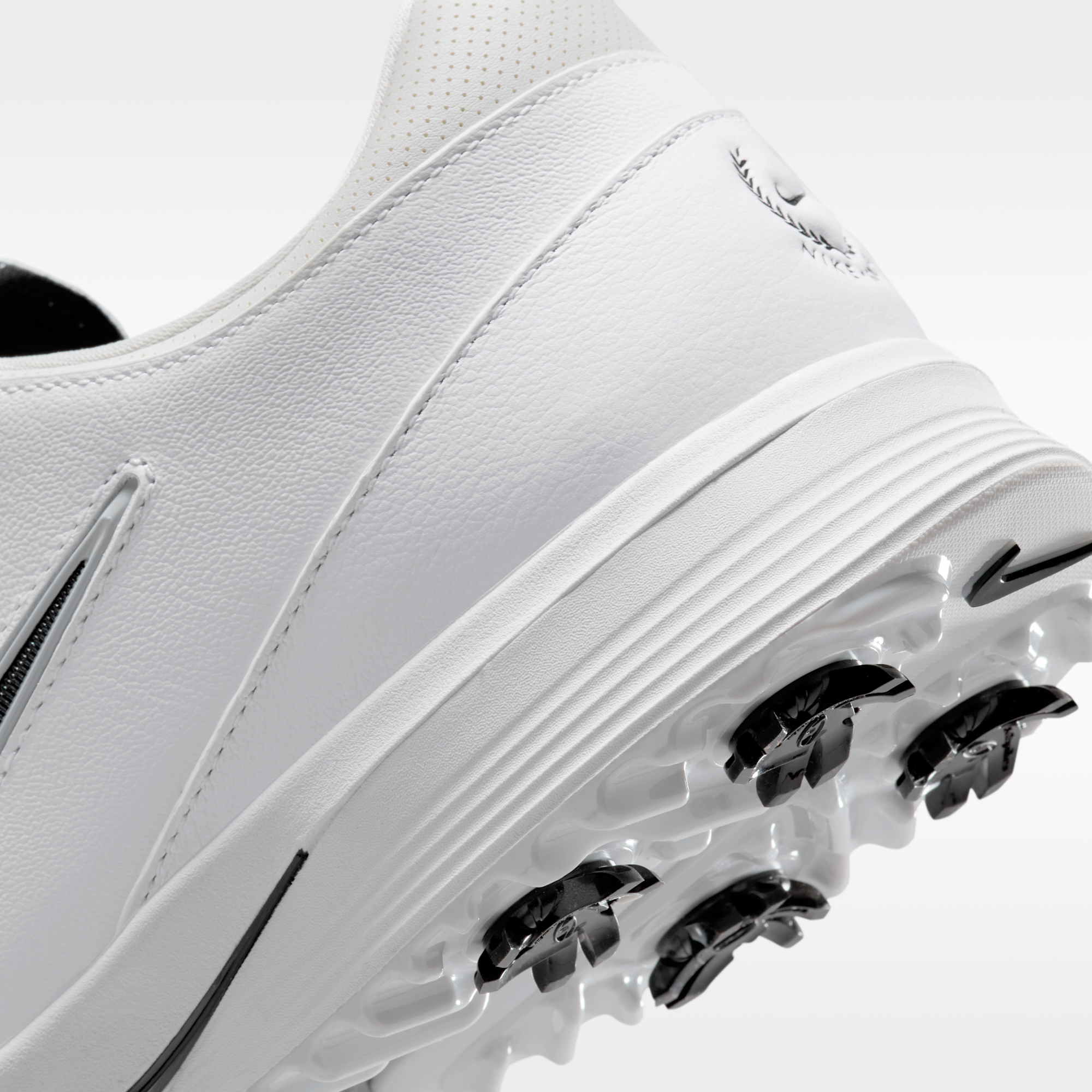 Nike Victory Tour 4 - Λευκό/Photon Dust/Μαύρο - 9