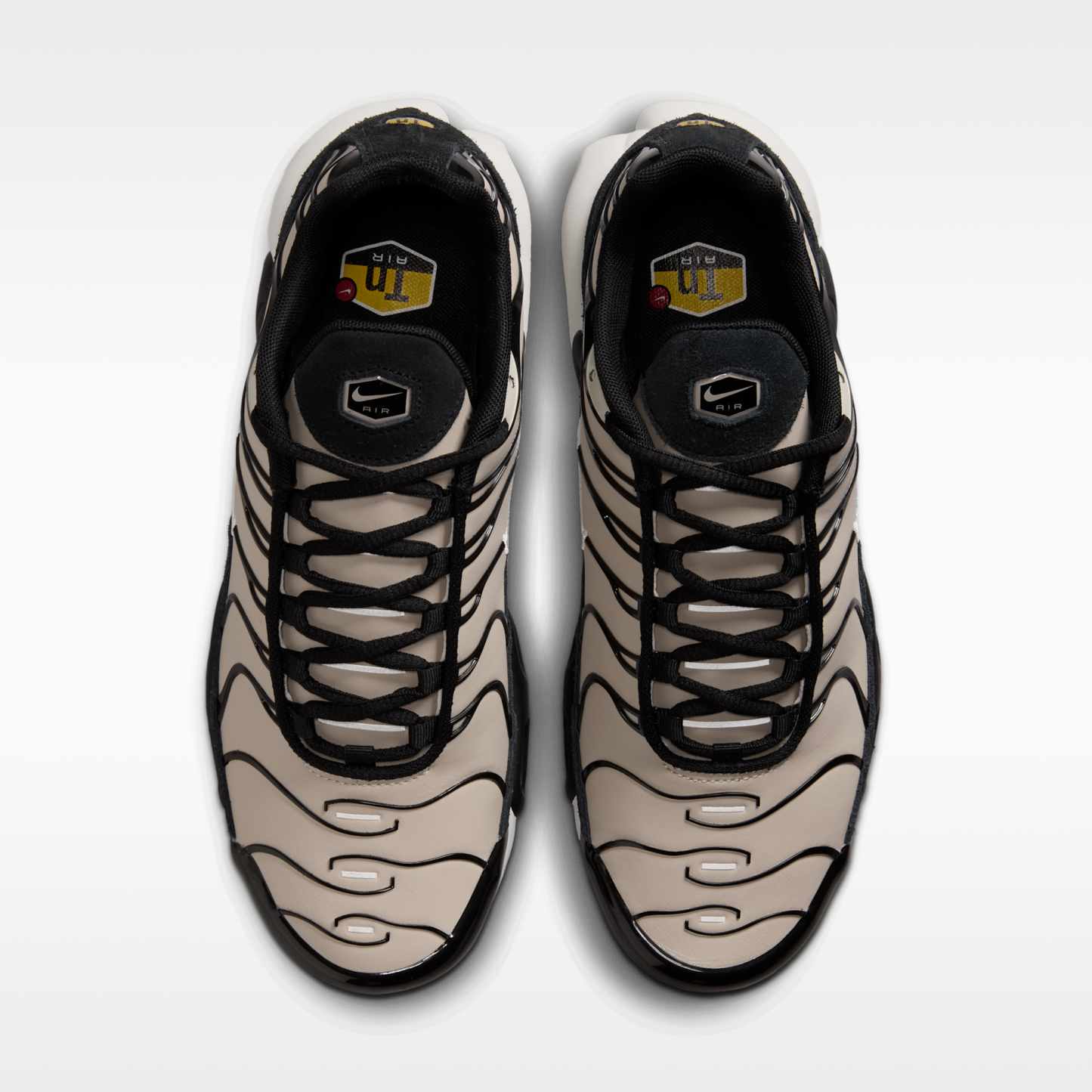 Nike Air Max Plus SE - Cream II/Summit White/Μαύρο - 4
