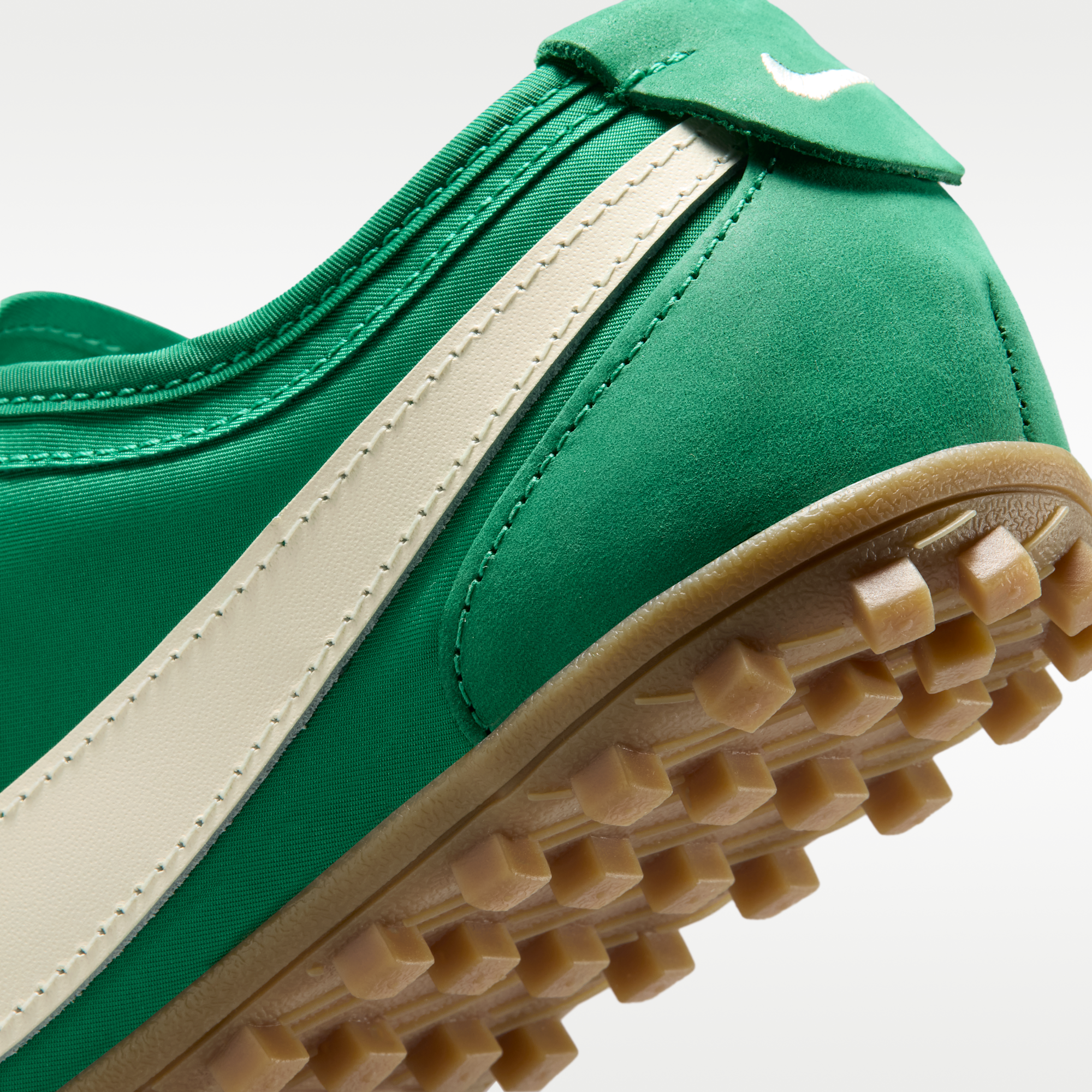 Nike Moon Shoe - Malachite/Gum Light Brown/Soft Pearl - 8