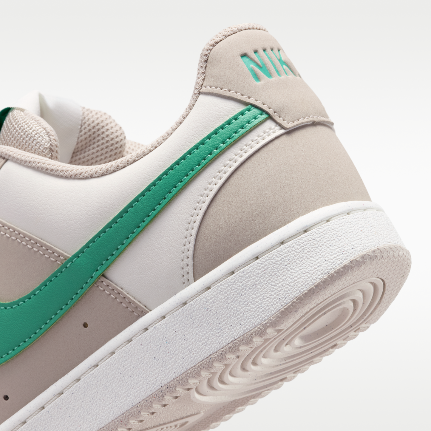 Nike Court Vision Low - Sail/Cream II/Emerald Green - 8
