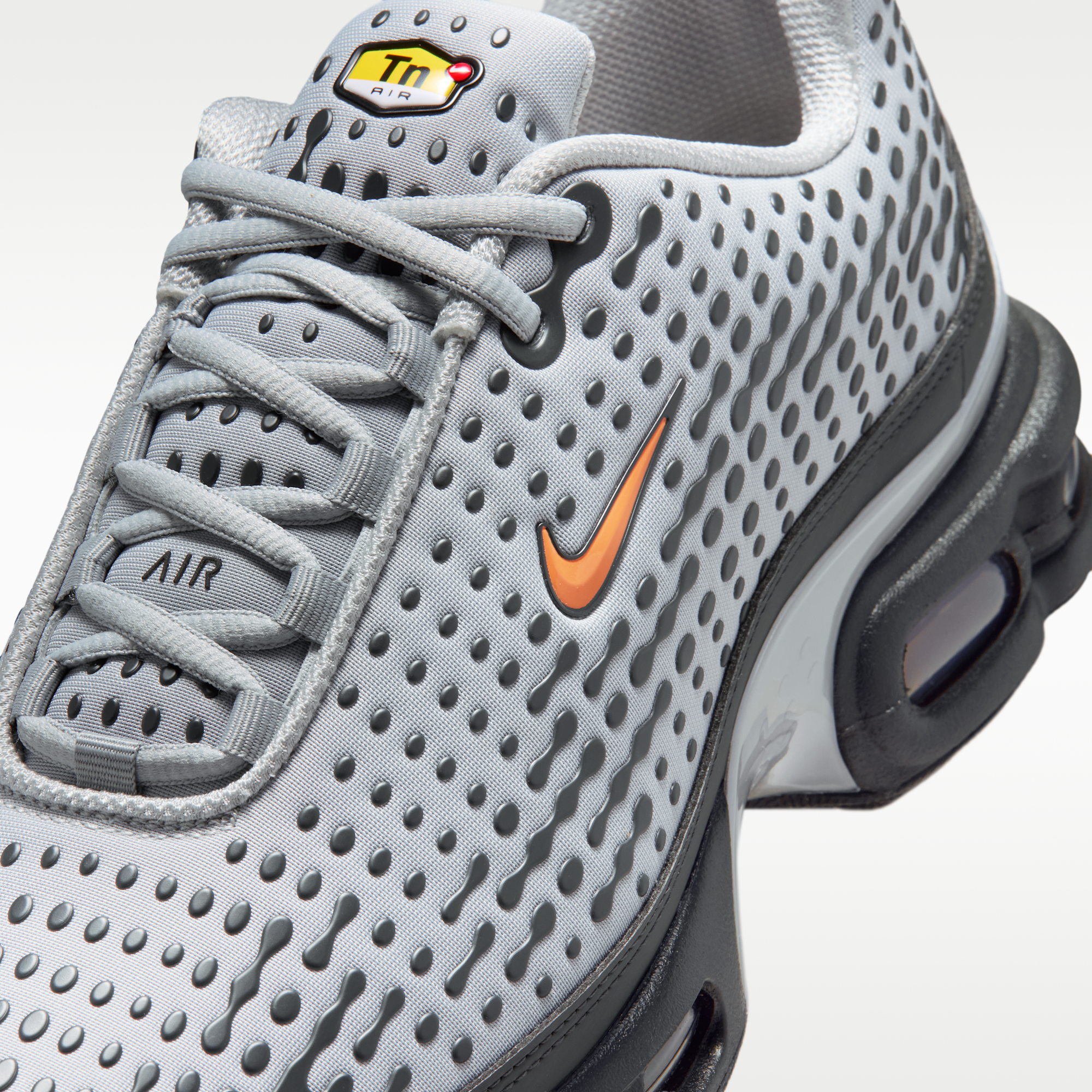 Nike Air Max Plus VII - Light Smoke Grey/Dark Smoke Grey/Hot Curry - 7