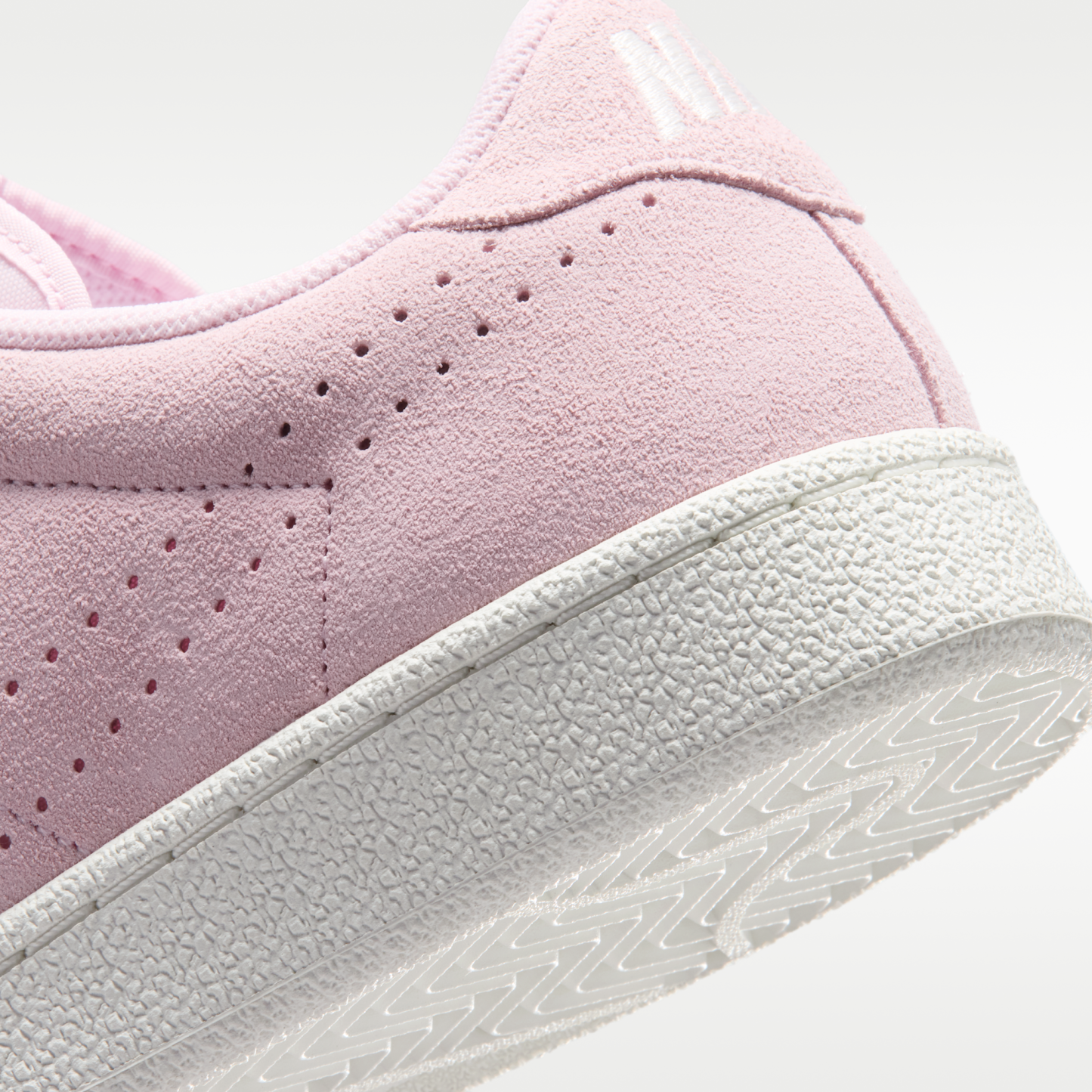 Nike Tennis Classic - Pink Foam/Sail/Sail/Pink Foam - 8