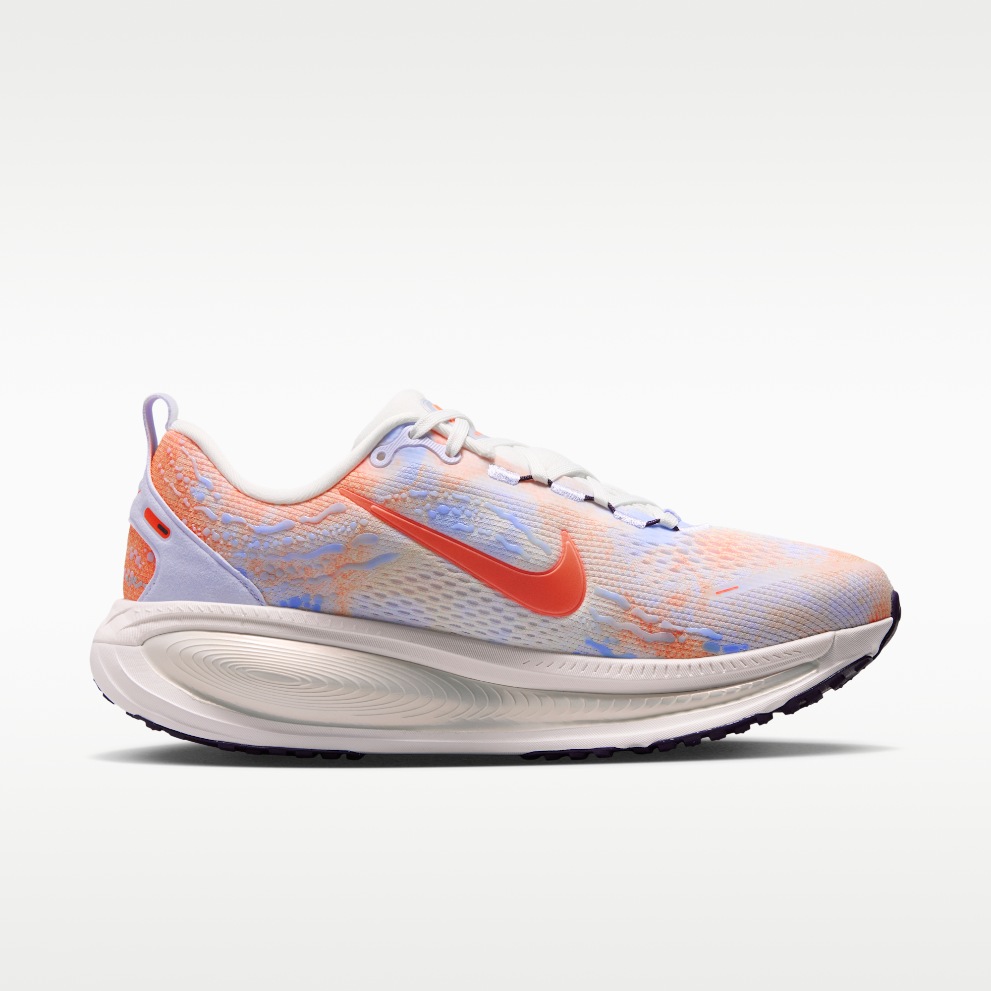Nike Vomero 18 - Palest Purple/Sunset Haze/Summit White/Hyper Crimson - 3