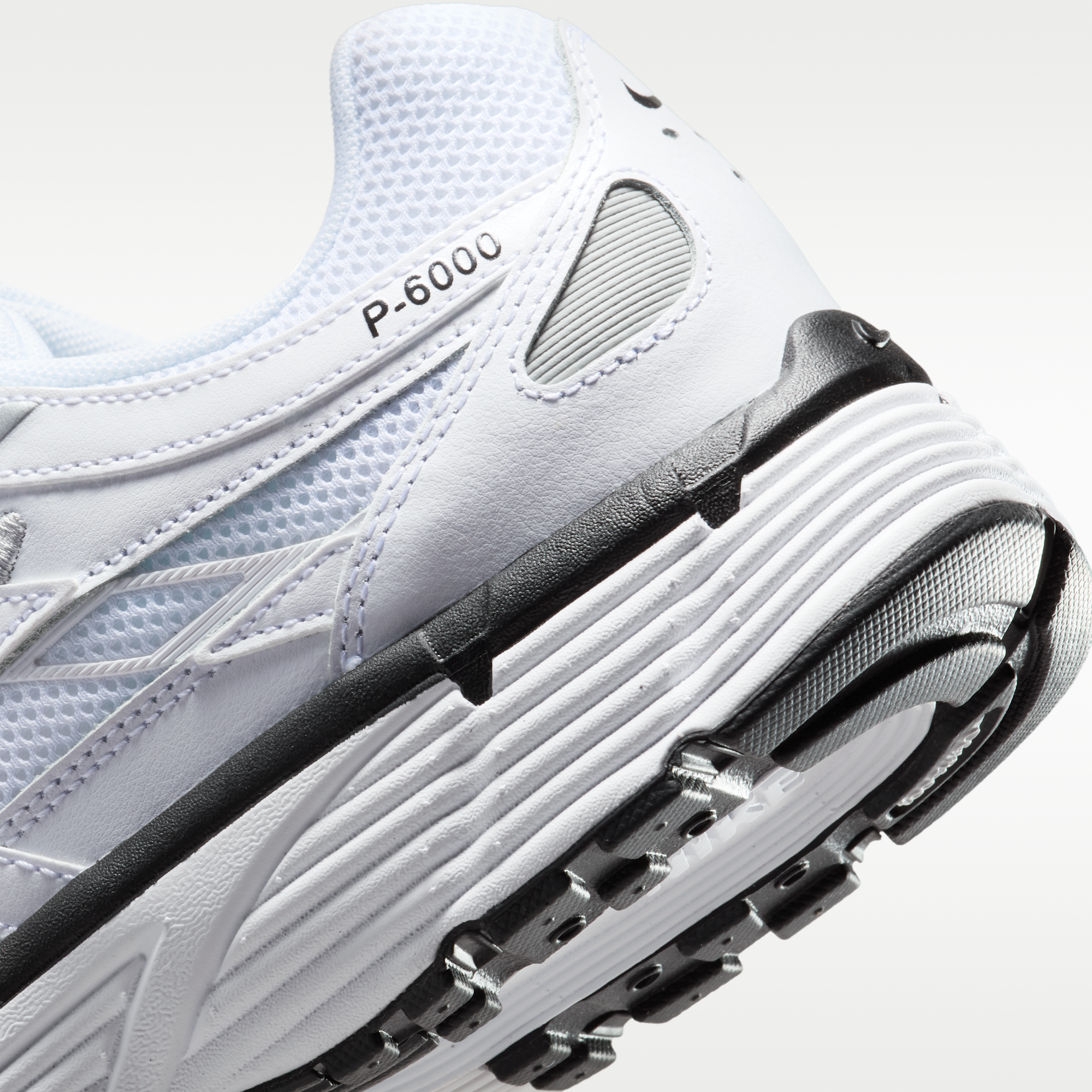 Nike P-6000 - Λευκό/Metallic Silver/Μαύρο/Μαύρο - 8