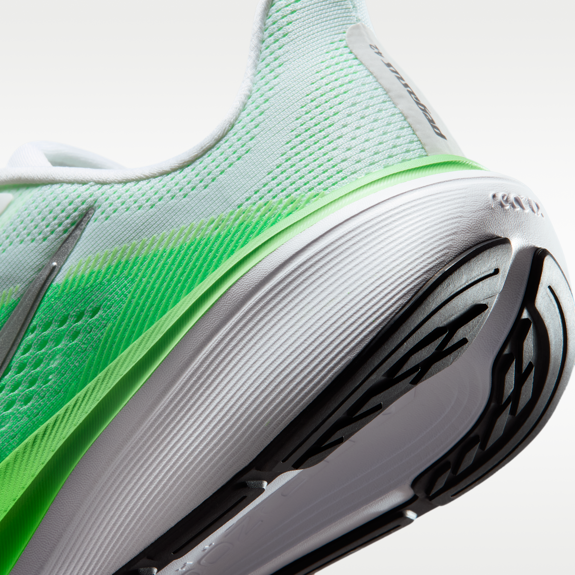 Nike Pegasus 42 - Λευκό/Green Strike/Illusion Green/Metallic Silver - 8