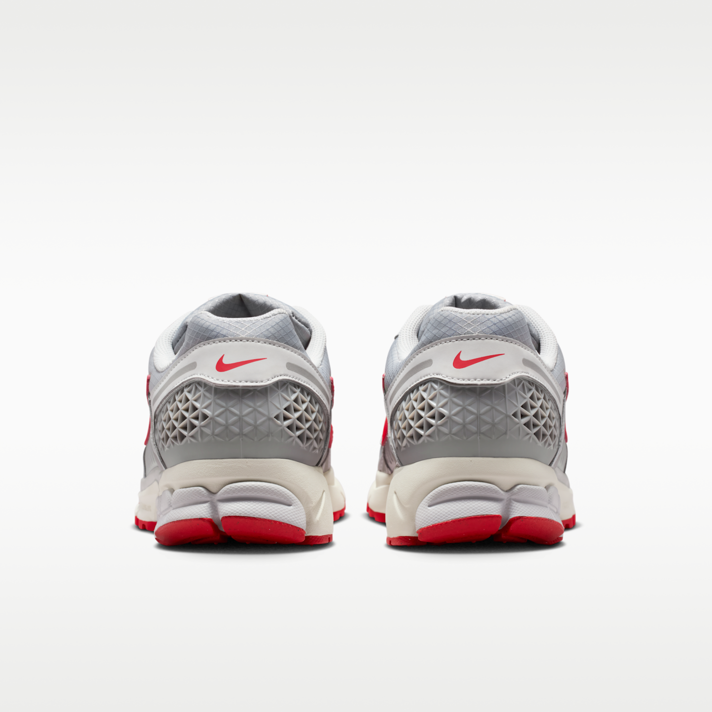 Nike Zoom Vomero 5 - Grey Fog/Particle Grey/Phantom/University Red - 6