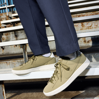 Nike Tennis Classic - Neutral Olive/Sail/Neutral Olive - 9